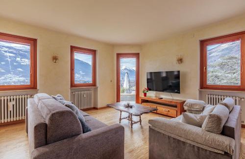 Aosta Apartment | Attico esclusivo Teatro Romano