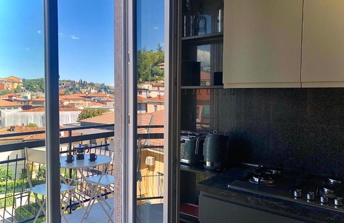 Borgo Trento Apartment | Attico Spazio alla luce
