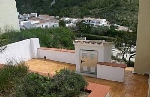 L'Alcassar Villa | Attractive villa with sea view and private pool in a peaceful location close to amenities