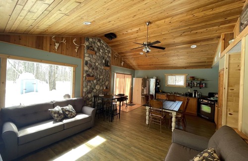 Winter Cabin | ATV/Snowmobiling Cozy Retreat