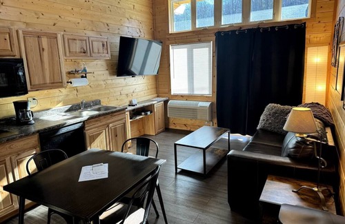 Bramwell Cabin | ATV TrailCamp: Price's Place- Just seconds from the HMT Pocahontas Trailhead!