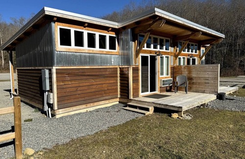Bramwell Cabin | ATV TrailCamp: Price's Place- Just seconds from the HMT Pocahontas Trailhead!