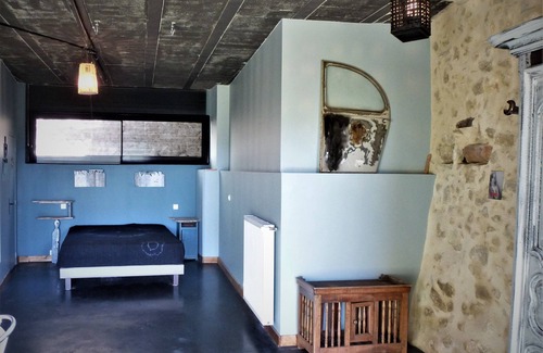 Roynac Bed & Breakfast | Atypical house with 6 bedrooms and 5 bathrooms near the Saou forest
