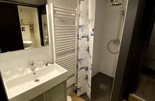 Luisant Bed & Breakfast | Au 10 Bed & Breakfast