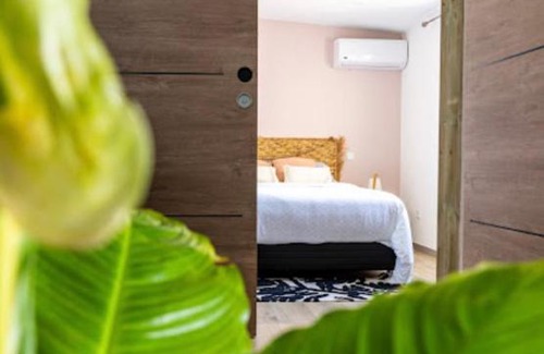 La Possession House | Au Bois Bichette