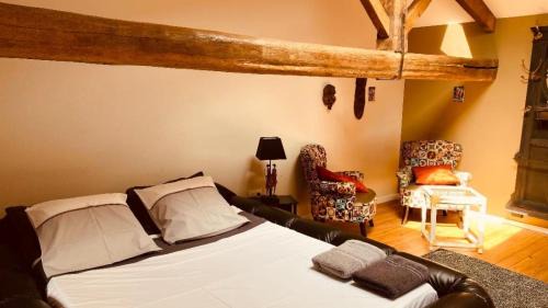 Chateaumur House | Au bon endroit
