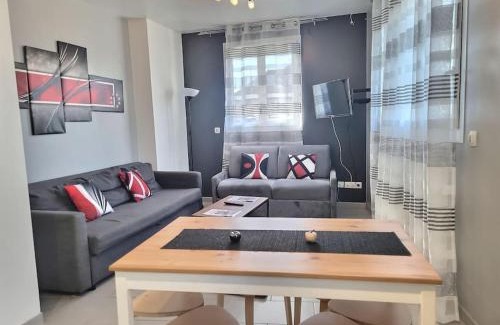 Chelles Apartment | *Au Bord du Canal*Entre Paris et Disneyland