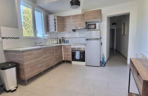 Chelles Apartment | *Au Bord du Canal*Entre Paris et Disneyland