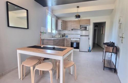 Chelles Apartment | *Au Bord du Canal*Entre Paris et Disneyland