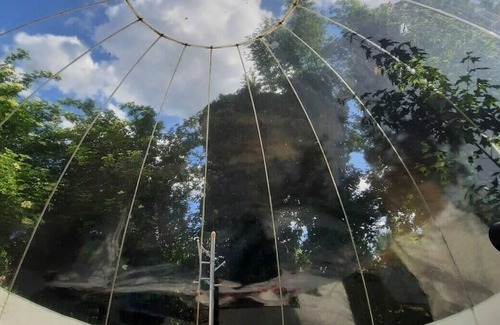 Lindry House | Au Calme Absolu chez Nicolas. Maison bulle au calme