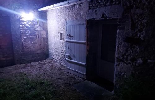 Patay House | Au chant des Grenouilles