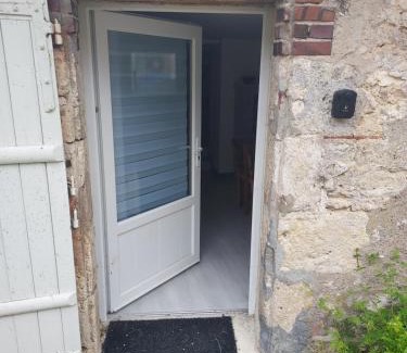 Patay House | Au chant des Grenouilles