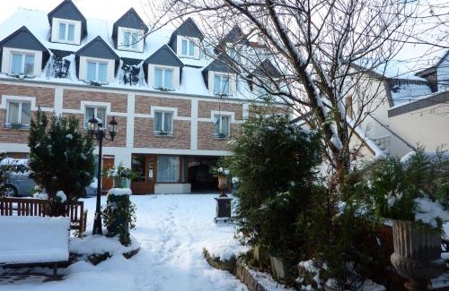 Montreuil-sur-Mer Apartment | Au jardin d'à côté
