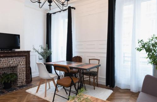 Saint-Ouen House | Au marche aux puces de saint ouen