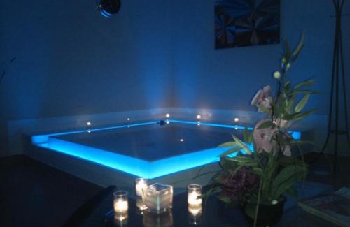 Lapalisse Hotel | Auberge Du Moulin Marin