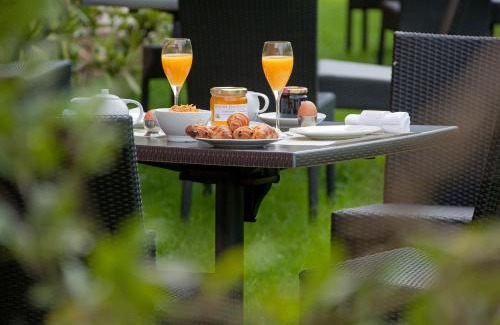 Lapalisse Hotel | Auberge Du Moulin Marin