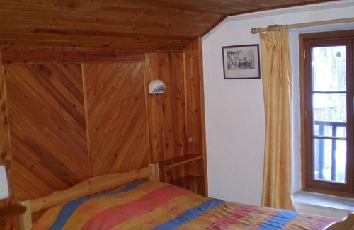 Saint-Veran Ski Chalet | Auberge l'Estoilies, Large chalet/gîte to be privatized in Saint Veran
