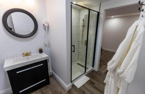 Ville-Marie Hotel | Auberge Nouvelle-France