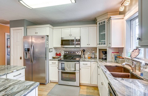 Auburndale House | Auburndale Vacation Rental w/Yard & Lake Views