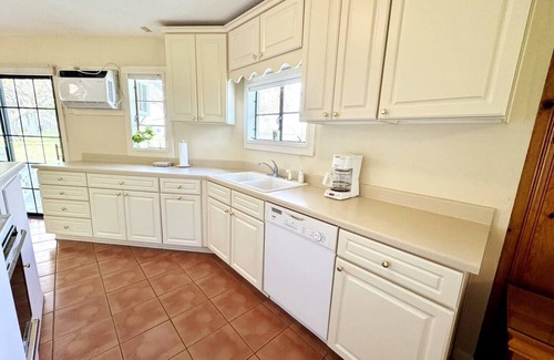 McQueeney House | Audra's Haus on Ski Lodge Road