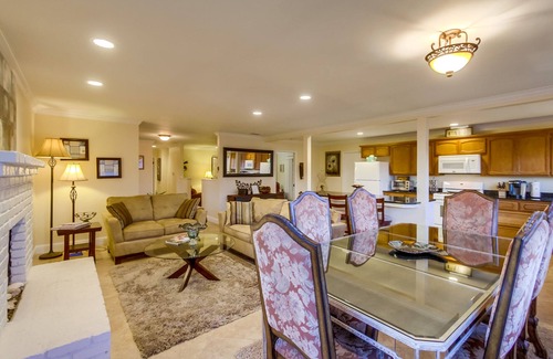 Morro Bay House | AUG 4 - 14 NOW OPEN! Gorgeous Home, Walk to Beach, Backyard Sanctuary, Dogs ok,