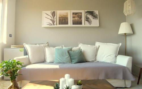 Spata-Artemida Villa | Augoustinos - Sea Side Luxury Apartments