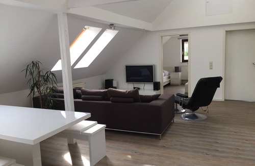 Lechhausen Apartment | Augsburg beautifully renovated generously near the center
