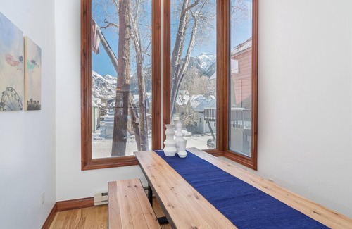 Telluride Condo | AUGUST DISCOUNT! REMODELED, CHIC & CONVENIENT 2BR condo on the creek NEW DECKS
