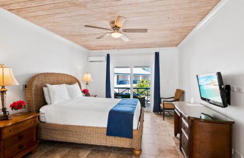 George Town Hotel | Augusta Bay