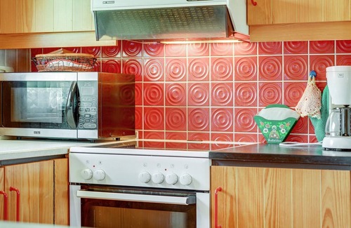 Hou House | "Aurea" - 1km from the sea by Interhome