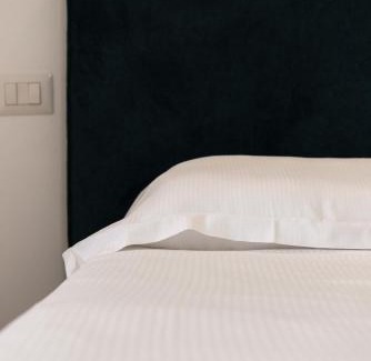 Aurelio House | Aurelia Deluxe Suites