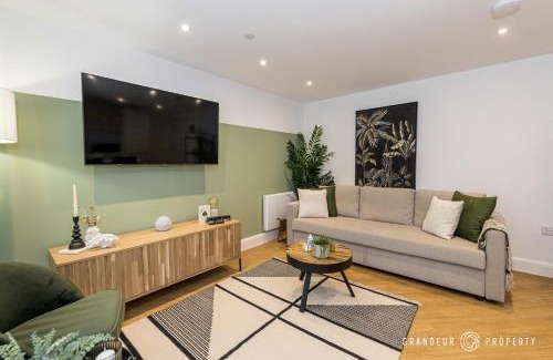 Poole Apartment | Aurora Heights by Grandeur Property