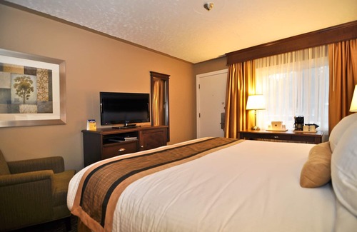 Kingston Hotel | Aurora Inn