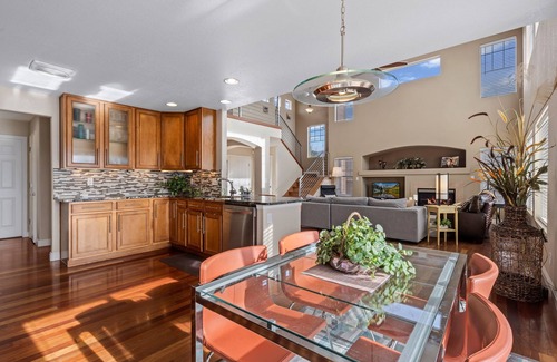 Conservatory House | Aurora Manor with Breathtaking Views