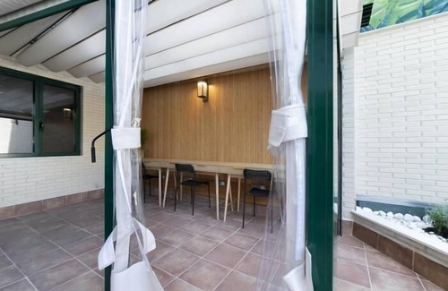 Carabanchel Apartment | Aurora Stays by Charming XI, Apartment for 4 with free parking