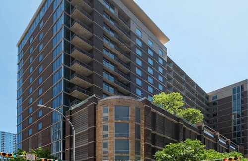 Waller Creek District Apartment | Austin | Central 2BD/2BA Apartment