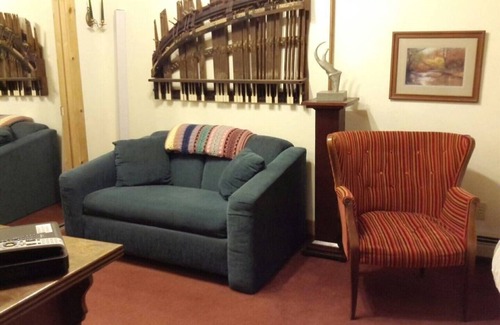 Winamac Cabin | AUSTRIAN ROOM Individual Rental. 1 QUEEN BED . 2 GUESTS ONLY ROOM
