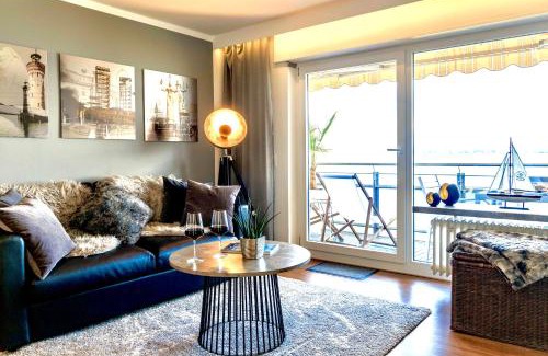 Friedrichshafen Apartment | Auszeit Apartment LAKESIDE mit Privatstrand