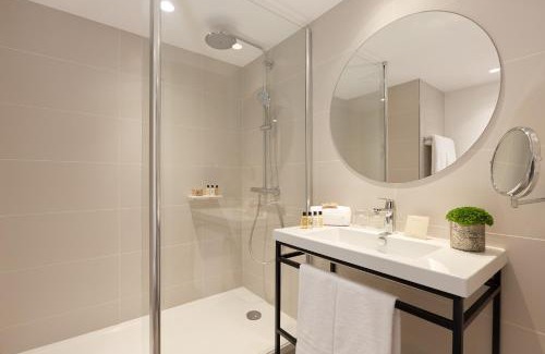 16th Arrondissement Hotel | Auteuil Tour Eiffel