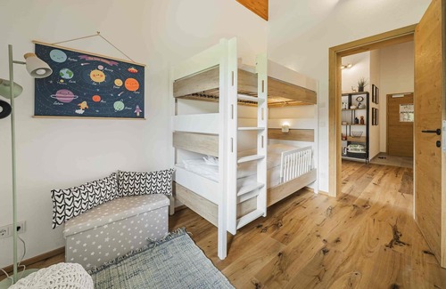Russbach am Pass Gschuett Apartment | Authentic vacation home in the Salzkammergut with breathtaking mountain panorama.