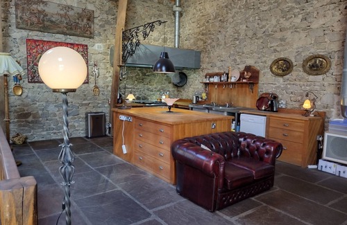 Gouttieres House | Authentic 100 year old barn, indoor pool