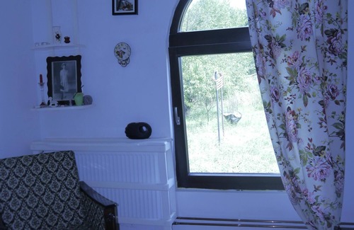 Gura Vitioarei House | Authentic Countryside Romanian Home