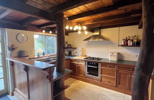 Bacchus Marsh House | Authentic Farmhouse Barn Remodelled With Modern Comforts