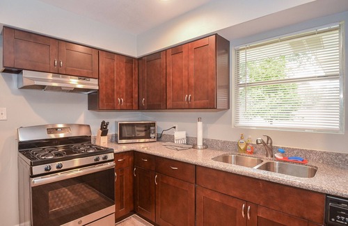 Spring Branch West House | Authentic Home by Memorial City Mall and Memorial Hospital - West Houston