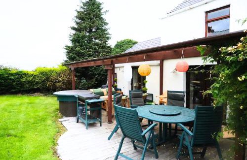 Ballymascanlan House | Authentic Irish Cottage, Rural Ballymascanlon