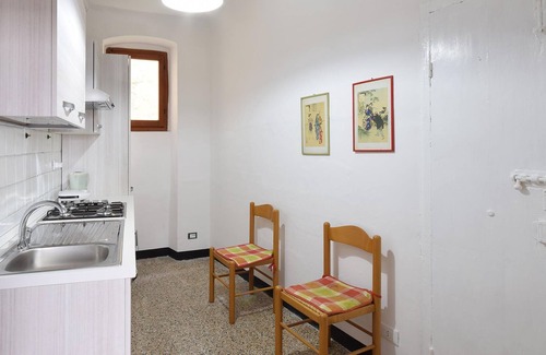 Fezzano Apartment | Authentic Italian vacation apartment overlooking the Gulf of Poets.