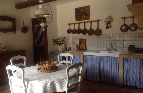 Meynes Other | Authentic Mas Provencal 19th century classified 4 * in a 5000 m² fenced park