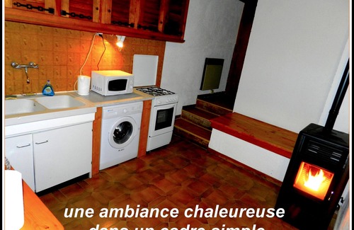 Beauvezer Ski Chalet | Authentic mountain chalet in Val d'Allos. Easy access.