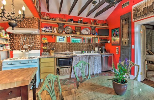 Faubourg Marigny Cottage | Authentic New Orleans Cottage w/Courtyard!
