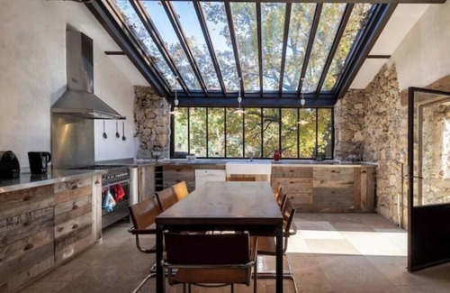 Bargemon Villa | Authentic Renovated Sheephold in Provence